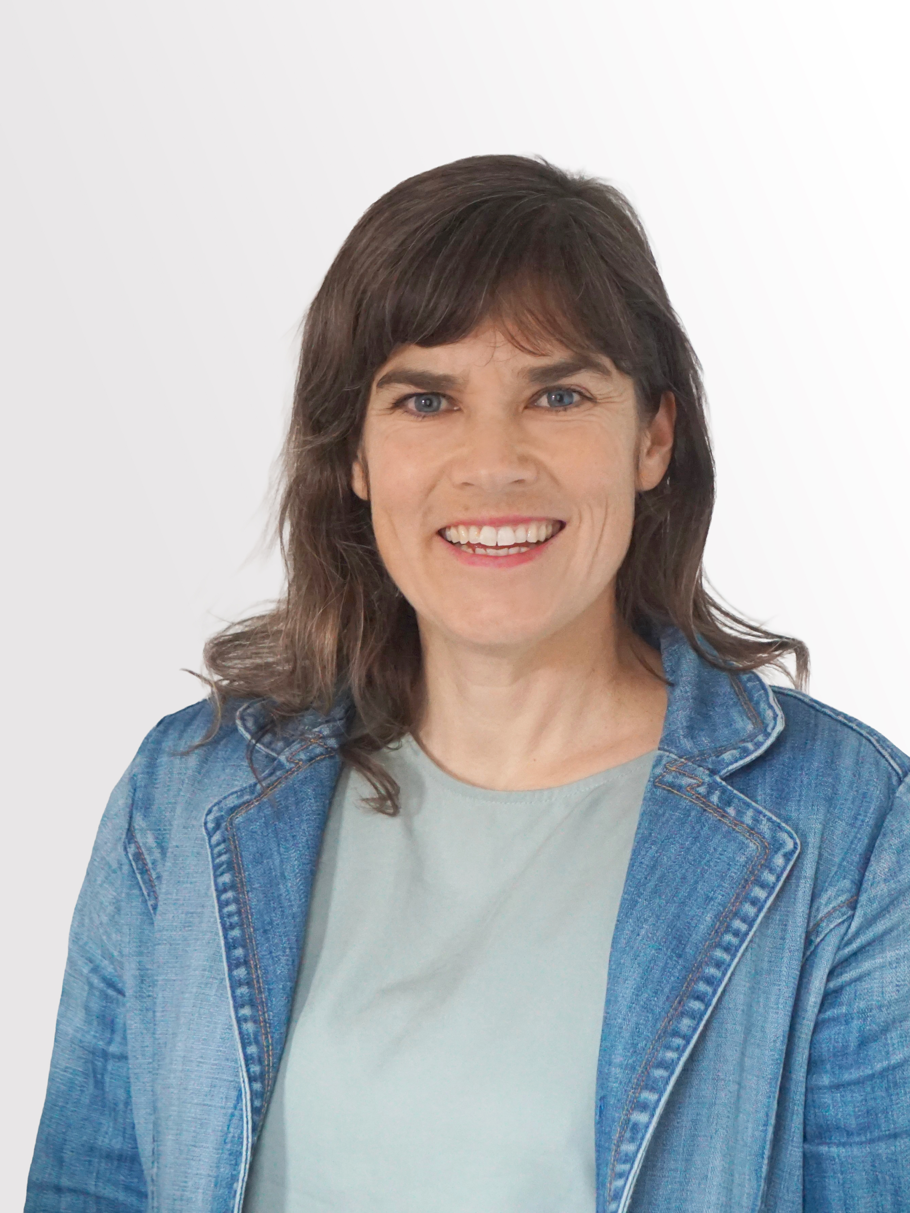 Dr. Judith Bleuel